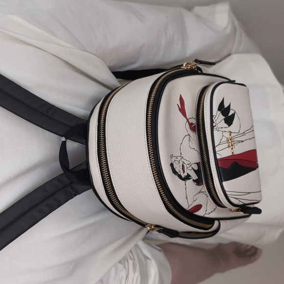 Coach CC158 Disney X Mini Court Backpack With Cruella Motif Gold/Chalk Multi - Picture 2 of 16